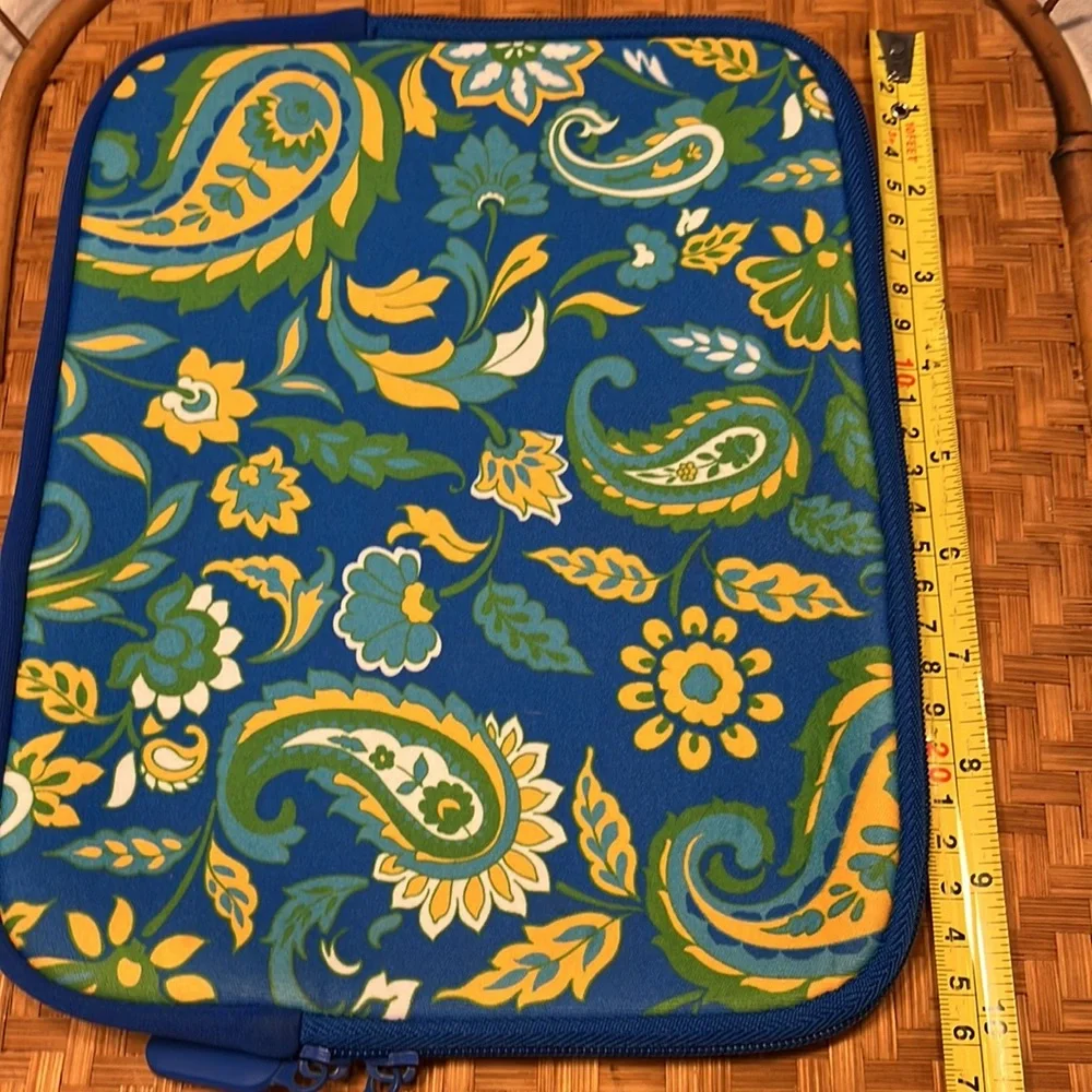 Tablet Zipped Cover